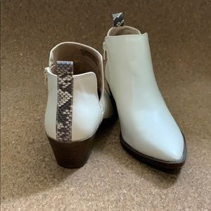 SOLD Cute Ankle Boots